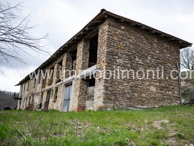 Rustico casale in vendita a Roccaverano Asti