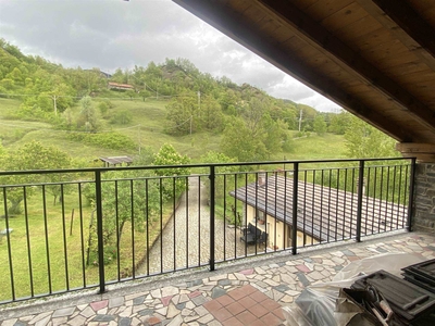 Tenuta-complesso in vendita a Borgo Val Di Taro Parma