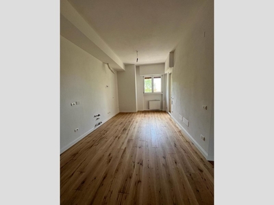 Trilocale in Vendita a Firenze, zona Campo di Marte, 368'000€, 80 m²