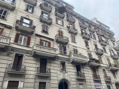 Trilocale in Vendita a Napoli, 468'750€, 150 m²