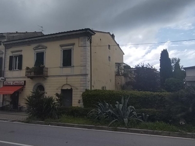 Trilocale in Vendita a Pisa, 113'000€, 65 m²