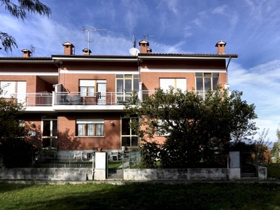 Villa a schiera in Via Martiri della Libertà 37 a Giaveno