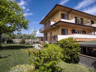 Villa bifamiliare in vendita a Mascalucia Catania Massa Annunziata