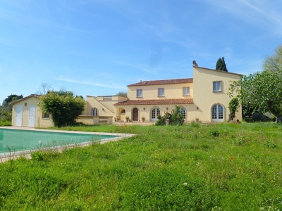 Villa in vendita 9 Stanze da letto a Cecina