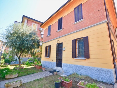 Villa in vendita a Bologna Murri
