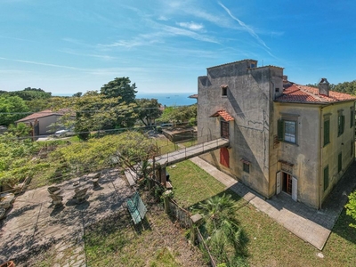 Villa in Vendita a Livorno, 1'400'000€, 630 m²