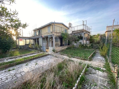 Villa in vendita a Nettuno