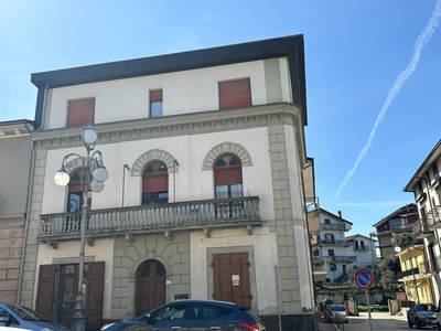 Villa in vendita a Pratola Serra Avellino Pratola