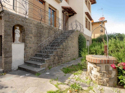 Villa in vendita a Signa Firenze