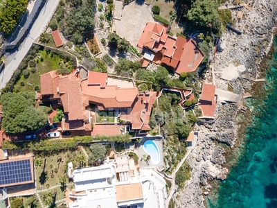 Villa in Vendita a Siracusa, 1'600'000€, 550 m²