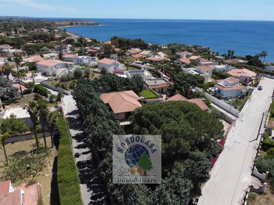 Villa in vendita a Siracusa Fontane Bianche