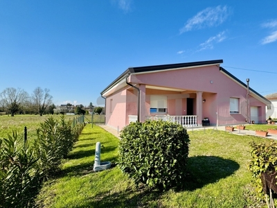 Villa singola in Via Stradon RO, Boara Pisani, 8 locali, 2 bagni