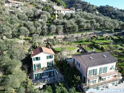 Ville, villette, terratetti Rapallo Via Carcassoni cucina: Abitabile,