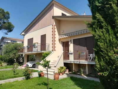 Casa Indipendente in Vendita ad Pisa - 420000 Euro