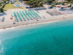 Appartamento a Marina Di Zambrone con parcheggio interno