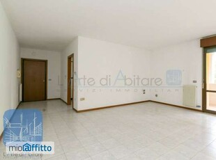 Appartamento arredato con terrazzo Centro