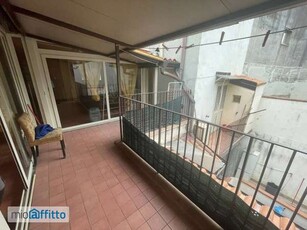 Appartamento arredato con terrazzo Centro