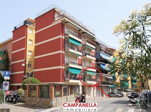 Appartamento con terrazzo in via delpino teramo, Santa Margherita Ligure