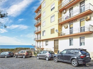 Appartamento con vista mare - a pochi passi dalla spiaggia e dalla città