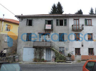 Appartamento da ristrutturare, in vendita in Via Nazionale, Torriglia