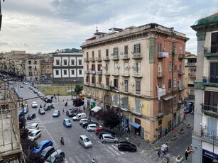 Appartamento in affitto a Napoli