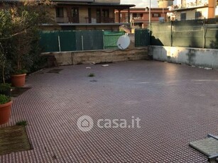 Appartamento in Affitto in Via Aragona 40 a Roma