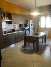 Appartamento in Affitto in Via Corinto a Siracusa