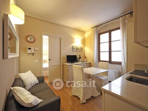 Appartamento in Affitto in Via del Ponte alle Riffe a Firenze