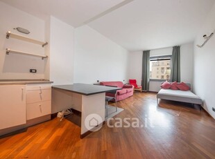 Appartamento in Affitto in Via Gabriele d'Annunzio a Genova