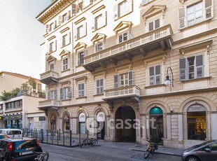 Appartamento in Affitto in Via Giovanni Giolitti 5 a Torino