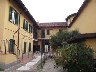 Appartamento in Affitto in Via Giuseppe Carcassola a Trezzo sull'Adda