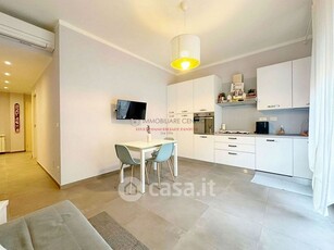 Appartamento in Affitto in Via Giuseppe Verdi 81 a Viareggio