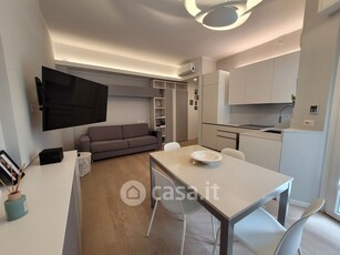 Appartamento in Affitto in Via Meloria 10 a Milano
