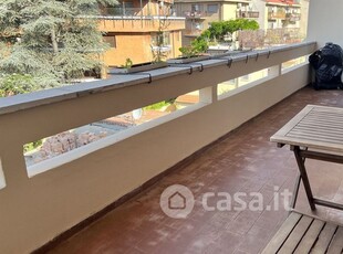 Appartamento in Affitto in Via Morlupo a Roma
