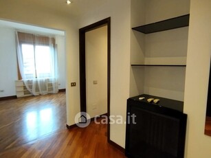 Appartamento in Affitto in Via Pier Candido Decembrio 25 a Milano