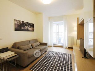 Appartamento in Affitto in Via Pontaccio a Milano