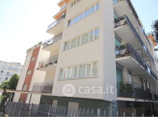 Appartamento in Affitto in Via Prudenziana 9 a Como