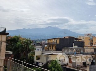 Appartamento in Affitto in Via Quintino Sella a Giarre