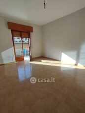 Appartamento in Affitto in Via Sbarre Superiore Diramazione Lombardo a Reggio Calabria