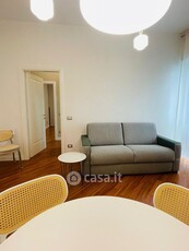 Appartamento in Affitto in Via Vincenzo Monti 71 a Milano