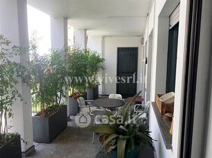 Appartamento in Affitto in Viale Luigi Majno a Milano