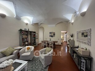 Appartamento in Affitto in Vico delle Vele 7 a Genova