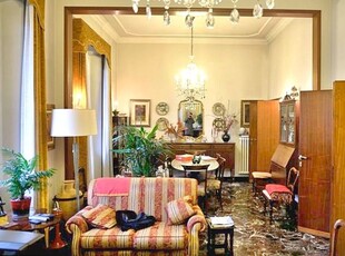 Appartamento in Firenze- Statuto, Firenze, 8 locali, 2 bagni, 200 m²