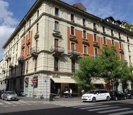 Appartamento in Vendita a Milano via Carlo Ravizza