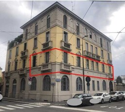 Appartamento in Vendita a Milano Via Luigi Mercantini