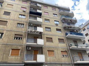 Appartamento in Vendita a Palermo Via Luigi Manfredi