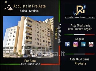 Appartamento in Vendita in Piazza Giambattista Tedesco 13 a Taranto