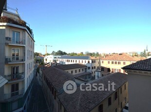 Appartamento in Vendita in Piazza San Pio X a Treviso