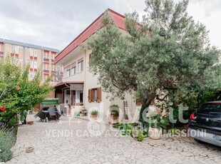 Appartamento in Vendita in Via Calata Livezza 25 a Taranto