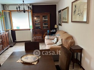 Appartamento in Vendita in Via Casalina 2 a Carrara